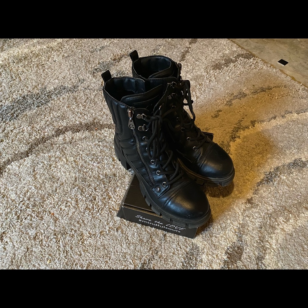 Cute black boots. Los Angeles…